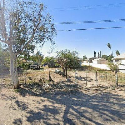 3981 Lindsay St, Jurupa Valley, CA 92509