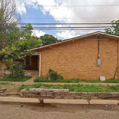 402 E Cardwell St, Brownfield, TX 79316