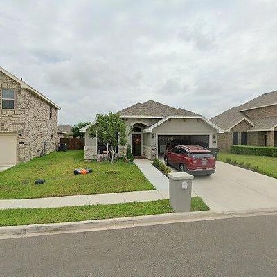 407 S Castillos Y Diamantes St, Mission, TX 78572