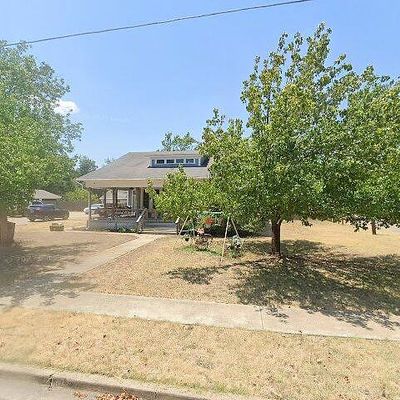 407 S Tyler St, Mcgregor, TX 76657