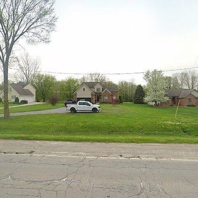 4141 Lahring Rd, Linden, MI 48451