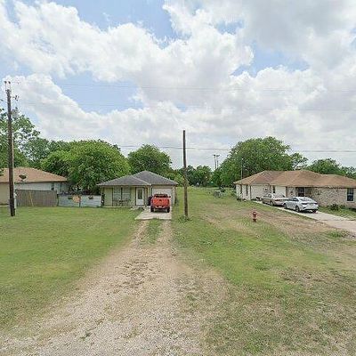 365 Old San Antonio Rd, Mc Queeney, TX 78123