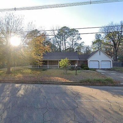 4515 Ridgewood Rd, Jackson, MS 39211