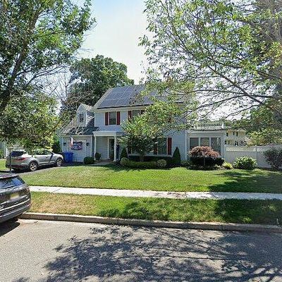 46 Manor Dr, Manahawkin, NJ 08050