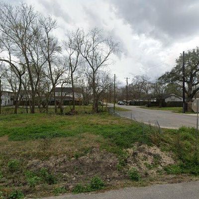 4702 Ward St, Houston, TX 77021