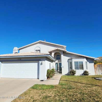 4752 Sunrise Cir, Farmington, NM 87401