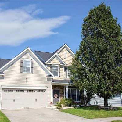 4949 Old Towne Village Cir, Pfafftown, NC 27040