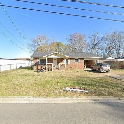 423 Highland Ave, Albertville, AL 35950