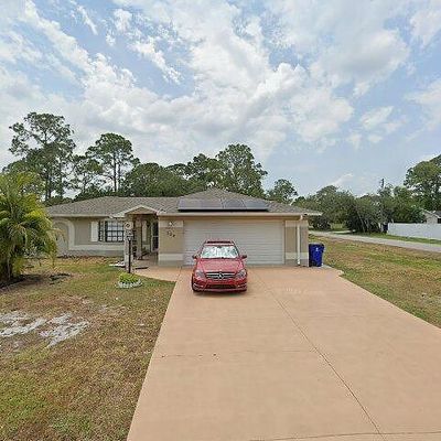 529 Aston Martin Dr, Sebring, FL 33872