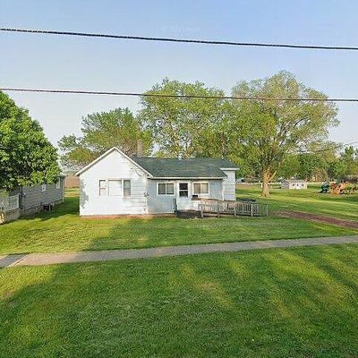 532 Hackberry St, Correctionville, IA 51016