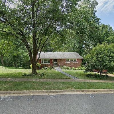 5414 Inverchapel Rd, Springfield, VA 22151