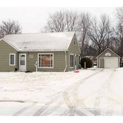 545 4 Th Ave Sw, Hutchinson, MN 55350