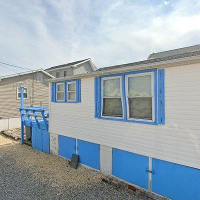 55 N Arlington Way, Seaside Park, NJ 08752