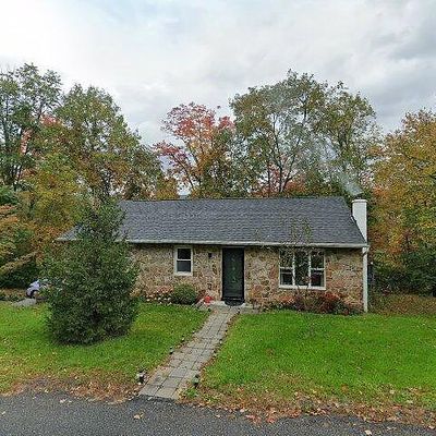 5 Crestview Dr, Lock Haven, PA 17745