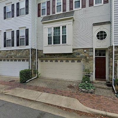 5021 Grimm Dr, Alexandria, VA 22304