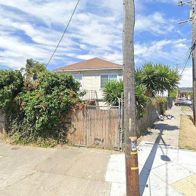 5134 E 10 Th St, Oakland, CA 94601