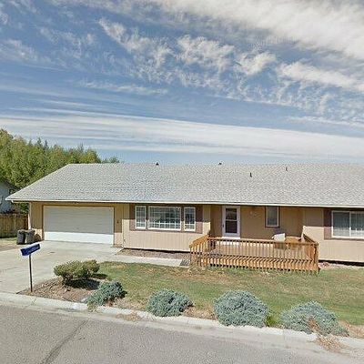 518 Merclyn Ln, Zillah, WA 98953