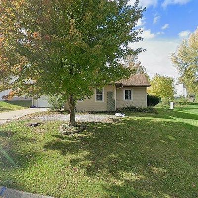 611 Washington St, Victor, IA 52347