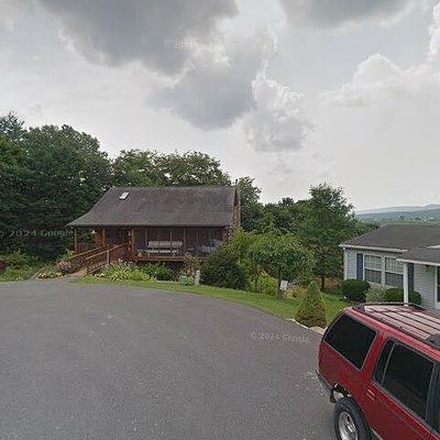 62 Book Dr, Mc Alisterville, PA 17049