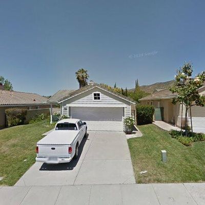 6611 Sasparilla Dr, Simi Valley, CA 93063