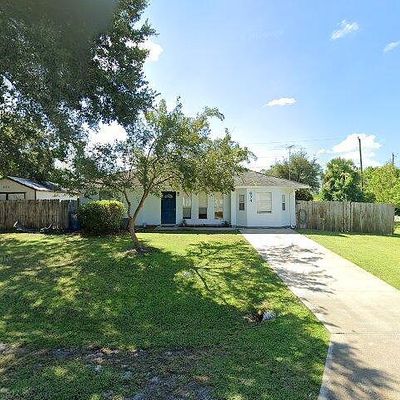 674 August St Se, Palm Bay, FL 32909