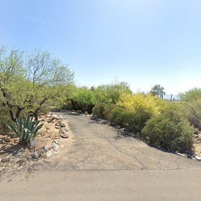 6750 N Longfellow Dr, Tucson, AZ 85718