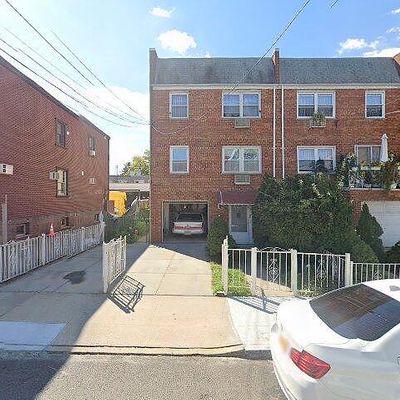 58  24 57 Th Rd, Maspeth, NY 11378