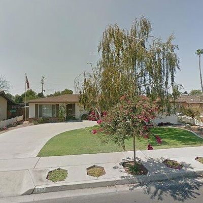 585 N Newton Dr, Dinuba, CA 93618