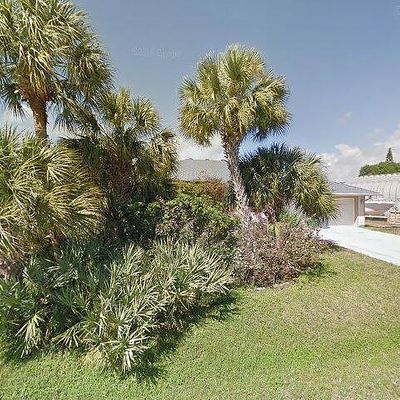 5901 Bamboo Dr, Fort Pierce, FL 34982