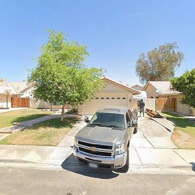 593 Larkspur Ln, Imperial, CA 92251