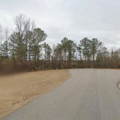 6 Village Knl, Wetumpka, AL 36093