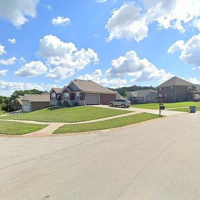 6007 Ridge Ct, La Grange, KY 40031