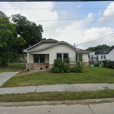 604 N Main St, Galena Park, TX 77547