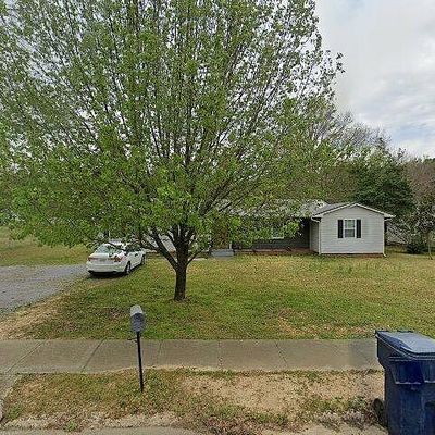 605 Francis St E, Jacksonville, AL 36265