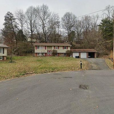 609 Kerry Ct, Kingsport, TN 37660