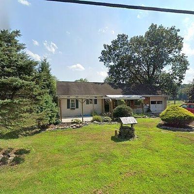 736 Rock Rd, Pine Grove, PA 17963