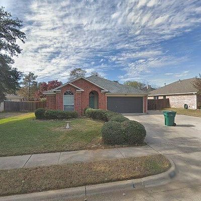 747 Winding Oak Bnd, Lake Dallas, TX 75065