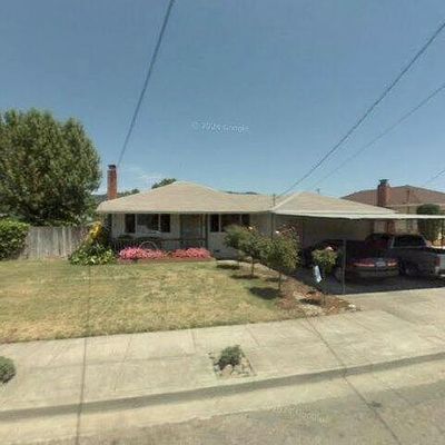 75 Allen Ave, Cloverdale, CA 95425