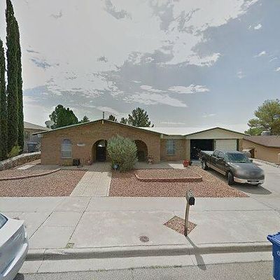 6936 La Cadena Dr, El Paso, TX 79912