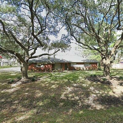 705 Cotharn Dr, Angleton, TX 77515