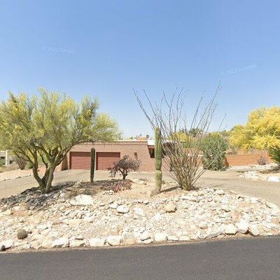 7051 N Chimney Rock Pl, Tucson, AZ 85718