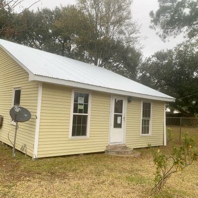 713 Felix St, Jeanerette, LA 70544