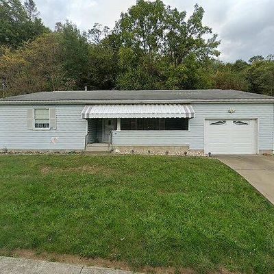 716 Mckinley Ave, East Vandergrift, PA 15629