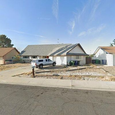 717 Kevin Ct, Ridgecrest, CA 93555