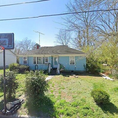 719 Pennsylvania Ave, Hertford, NC 27944