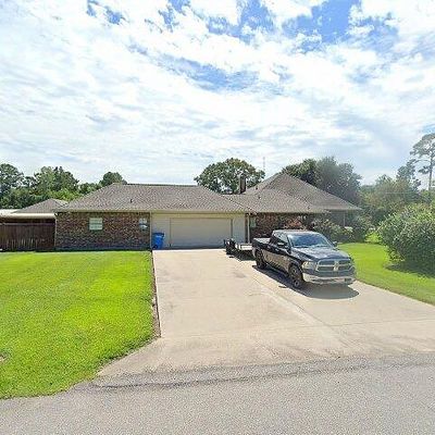 8720 Bmg Dr, Lakeland, LA 70752