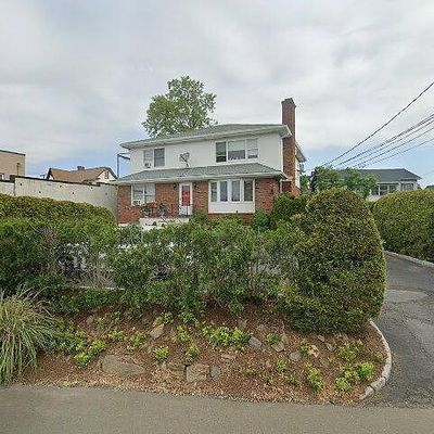 9 Stone Ave, Greenwich, CT 06830