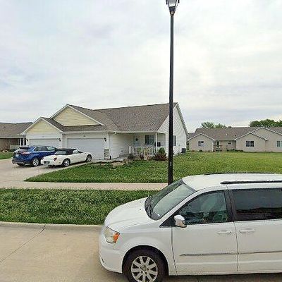 808 Crescent View Dr Ne, Cedar Rapids, IA 52402