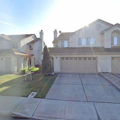 816 Syracuse Dr, Vacaville, CA 95687