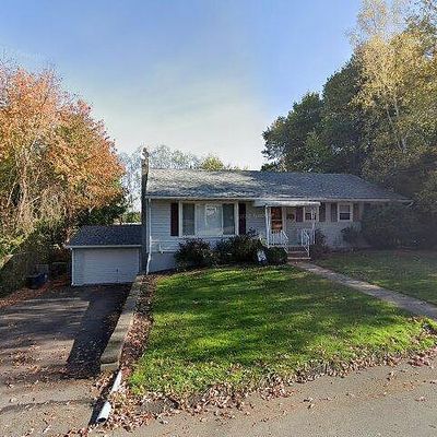 817 Dudley St, Throop, PA 18512